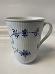 Blue Fluted, fluted, mug Dek. No. 497,
Height 11.0 cm.