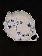 Royal Copenhagen musselmalet blad formet fad 357