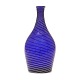 Blaue Karaffe mit weissen Streifen. Gjøvigs Glaswerk, Norwegen, um 1810-20. H: 
24cm