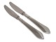 Georg Jensen Antik
Middagskniv med kort knivblad og grillskær 22,5 
cm.