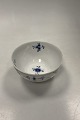 Royal Copenhagen Musselmalet Riflet skål No. 212