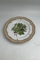Royal Copenhagen Flora Danica Frugttallerken No 429/3554