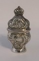 Lundin Antique präsentiert: Fritz Sophus Albertus. Silbernes Riechdose. Höhe 7,5 cm.