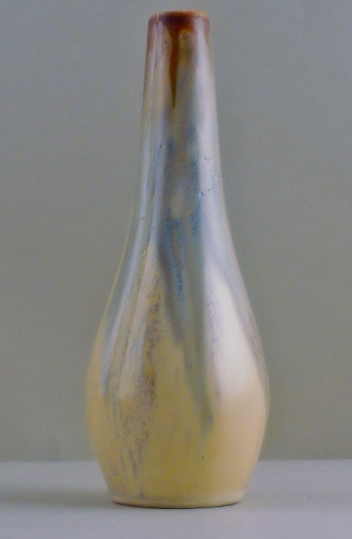 Gilbert Metenier, fransk keramiker. Art Deco vase.