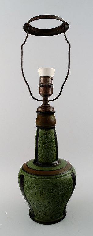 Ipsens enke art nouveau keramiklampe, skønvirke ornamentik. 
