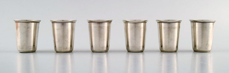 6 vodka/snaps/jagtbægre i sterlingsølv, ca. 1930/40´erne.
