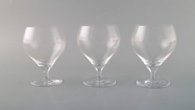 Bjørn Wiinblad (1918-2006) for Rosenthal. Tre "Lotus" glas i klart kunstglas. 
1980