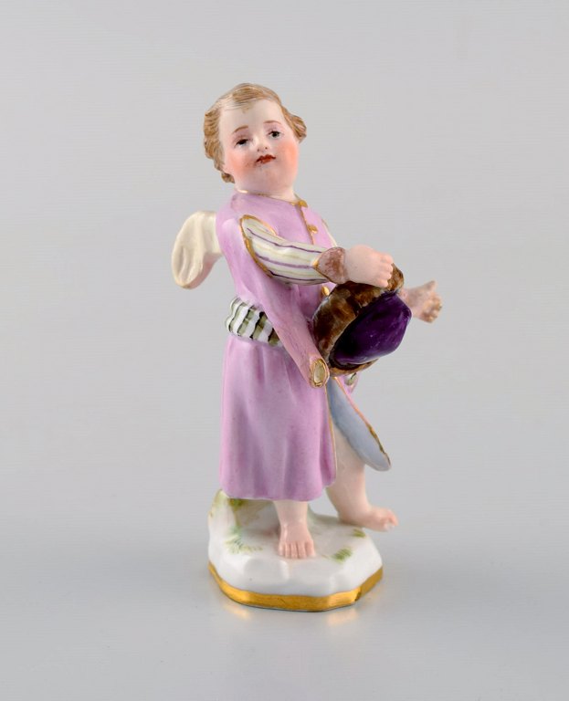 Meissen, Tyskland. Antik håndmalet porcelænsfigur. Putti. Ca. 1900.
