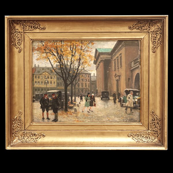 Paul Fischer maleri. Paul Fischer, 1860-1934, olie på træ. Motiv fra Nytorv med 
betjente og Domhuset i baggrunden. I forgrunden to chauffører, to spadserende 
kvinder og en herre. Signeret Paul Ficher. Lysmål: 24x32cm. Med ramme:38x46cm