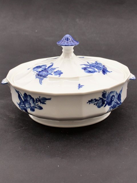 Royal Copenhagen Blue Flower in a dish 10/8535