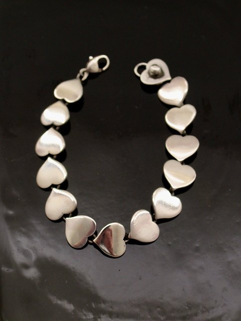 Hans Hansen sterling silver heart bracelet