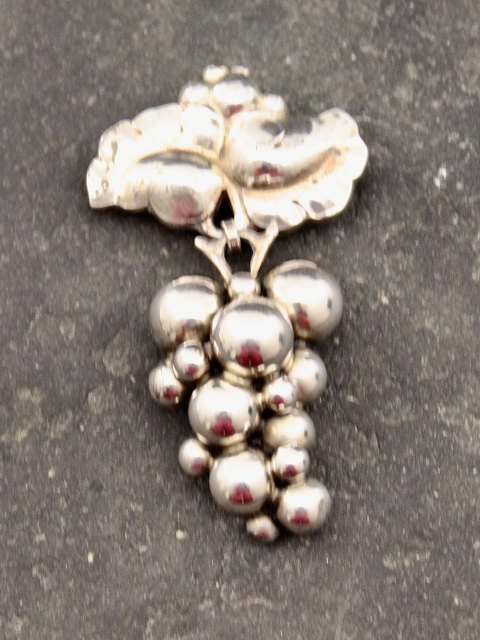 Georg Jensen Moonlight Grapes Broche 217B
