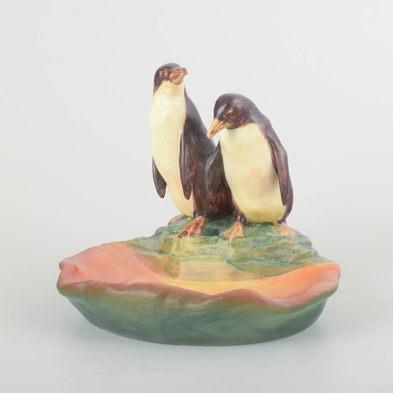Ipsens Enke
Keramik skål med pingviner, model 228.