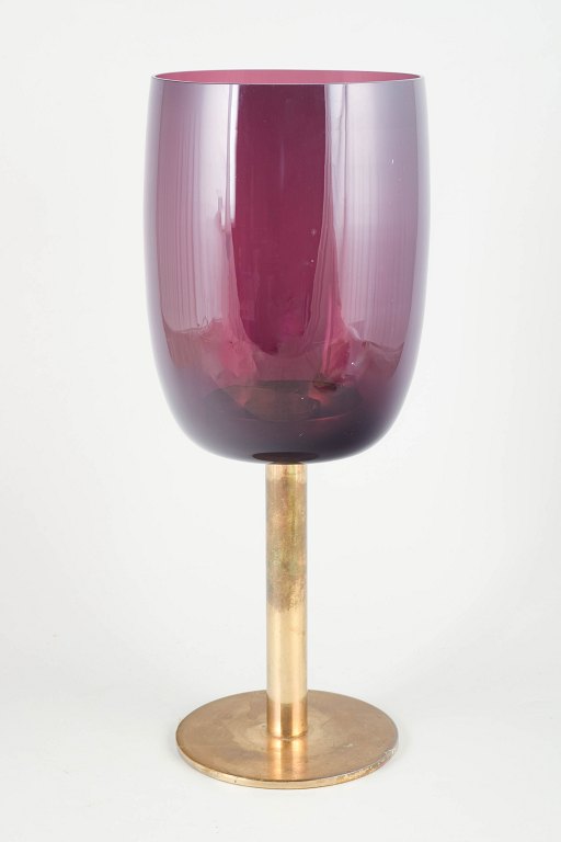 Hans-Agne Jakobsson for Markaryd
Monumental mundblæst glaslysestage, 1960’erne.