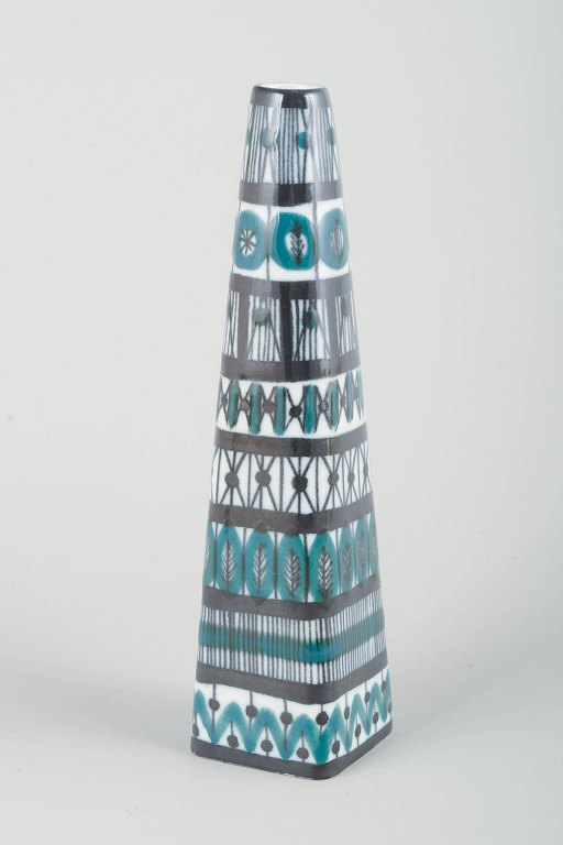 Upsala Ekeby / Karlskrona
Vase “Alfa”, midten af 1900-tallet.