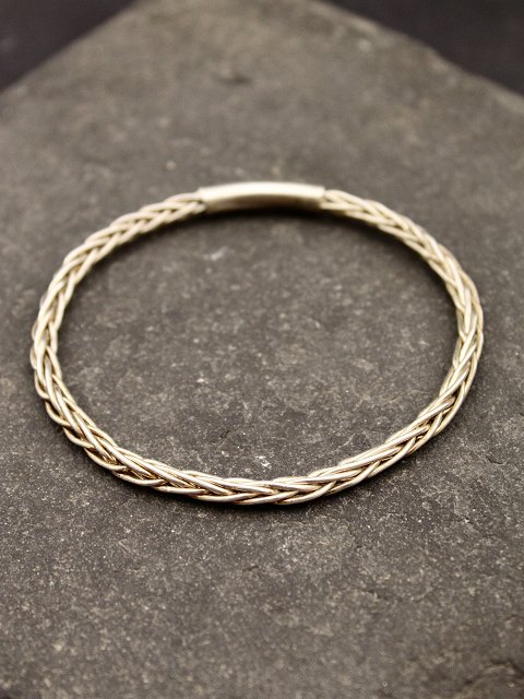 Sterling silver bangle