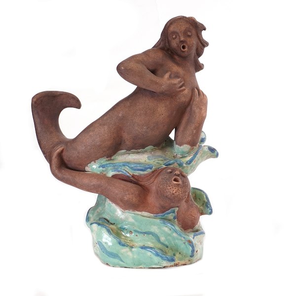 Georg Thylstrup stentøj. Georg Thylstrup, 1884-1930, unika figur i stentøj i form af havfrue og -mand. Signeret Georg Thylstrup 1920erne. H: 34cm