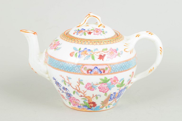 Cauldon China England, tekande i porcelæn.