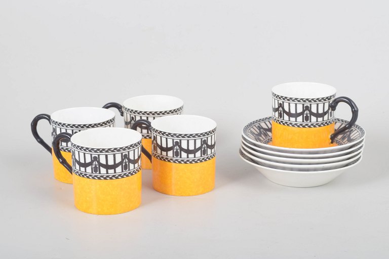 Royal Worcester, sæt af fem mokkakopper med underkopper.