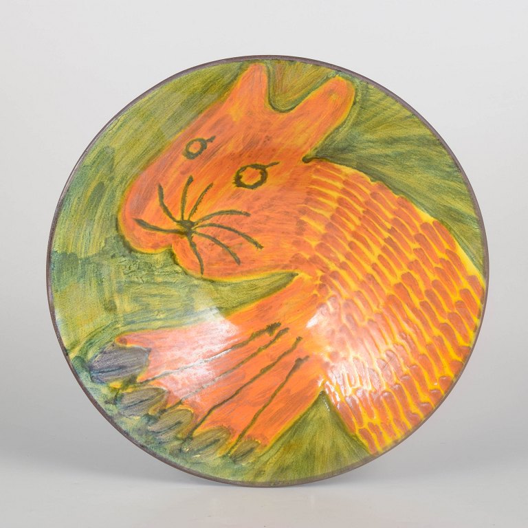 Lone Wienberg Hansen, wall-mounted bowl with cat motif.