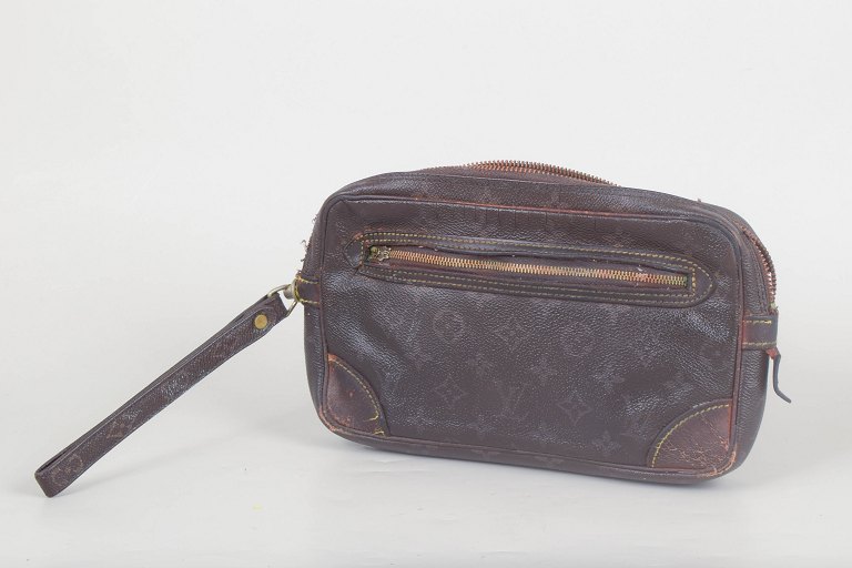 Louis Vuitton Marly Dragonne GM håndledstaske.