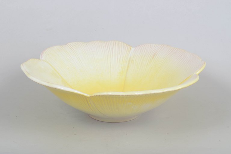 Ingrid Atterberg for Upsala-Ekeby, Flower-Shaped Ceramic Bowl.